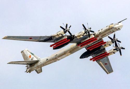 Украинский источник: ВКС РФ подняли в воздух 13 самолётов Ту95